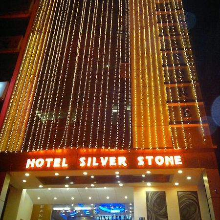 Hotel Silver Stone Ludhiana Exterior foto