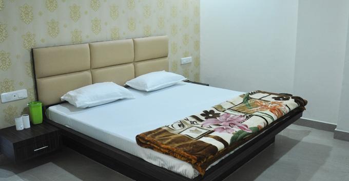 Hotel Silver Stone Ludhiana Exterior foto