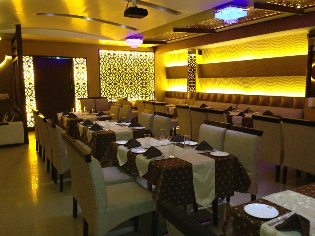 Hotel Silver Stone Ludhiana Exterior foto