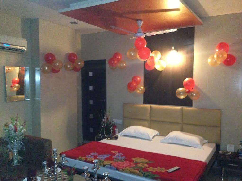 Hotel Silver Stone Ludhiana Exterior foto